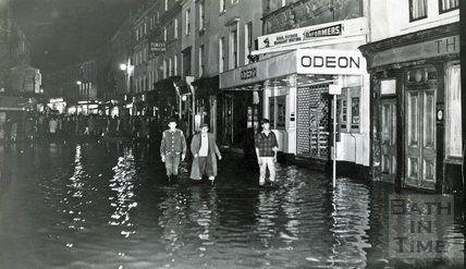 floodsinsouthgatestreetc1968.jpg