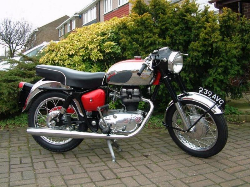 re_1961_crusader_sports_250cc_b.jpg