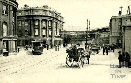 royalhotelandbridgetobathspastationc1903.jpg