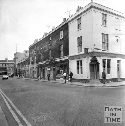 thegreatwesternhotelonthecornerofnewarkanddorchesterstreet20july1971.jpg